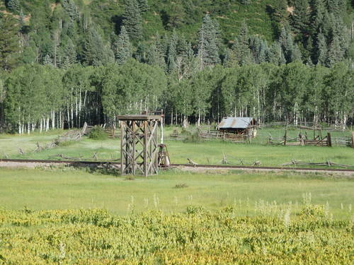 GDMBR: Old RR Watertank Tower.